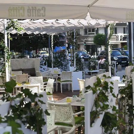 酒店 布加勒斯特丽笙酒店 5*