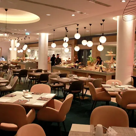 布加勒斯特丽笙酒店 酒店 5*