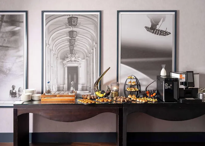 布加勒斯特丽笙酒店 酒店 5*